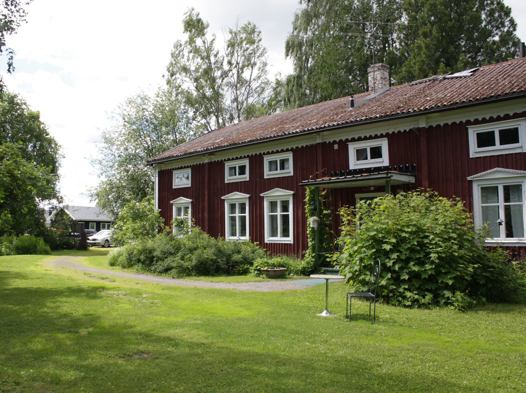 Ralph Lundstengarden