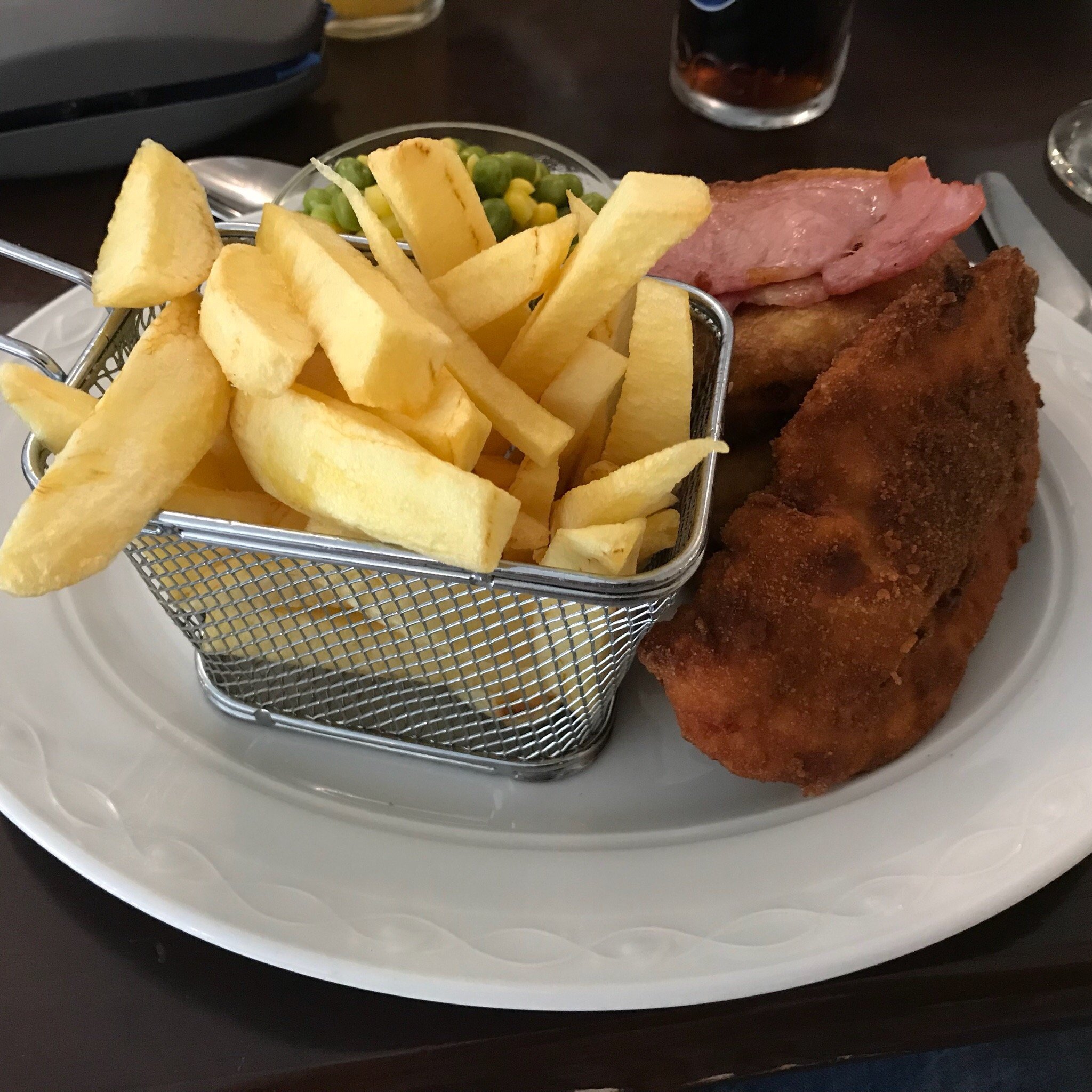 White Horse Hotel-官方