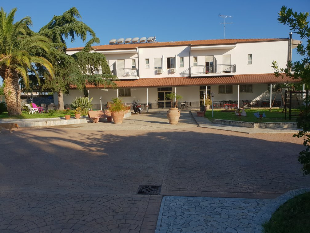 Corigliano Scalo酒店住宿-Hotel Ausonia