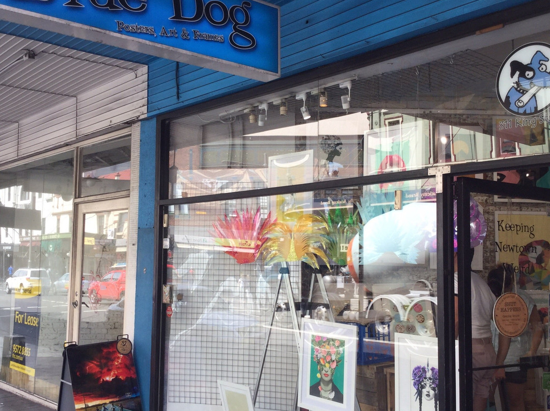 Blue Dog Posters-新镇必去景点