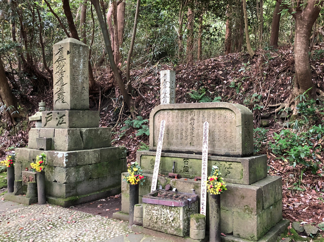 Grave of Mizukae Mushuku-佐渡市必去景点