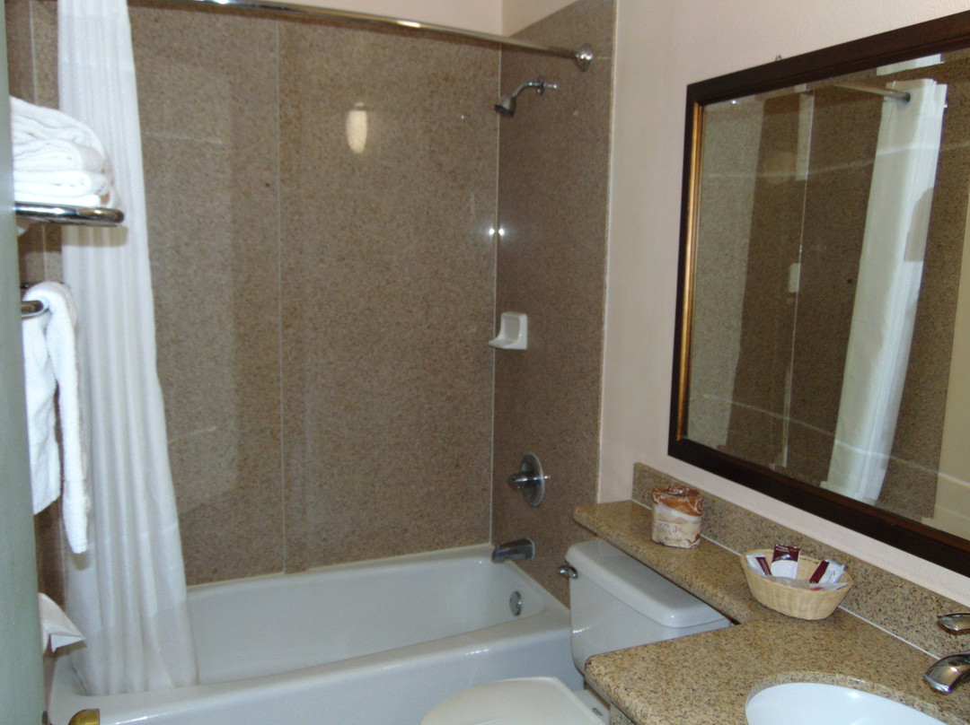 Corcoran Country Inn主图