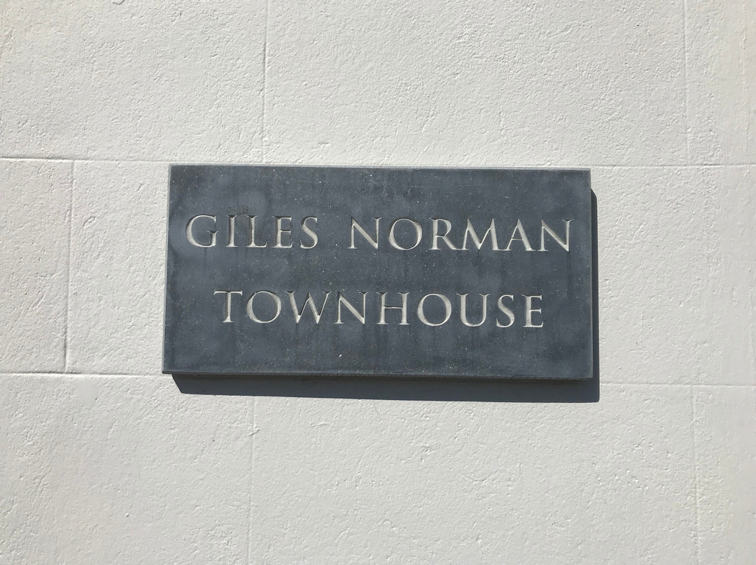 Giles Norman Gallery & Townhouse主图