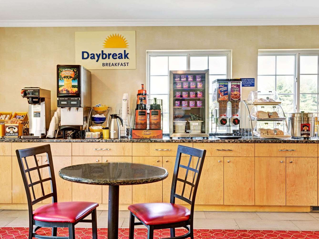 Econolodge By Choice Hotels - Bethel/danbury主图