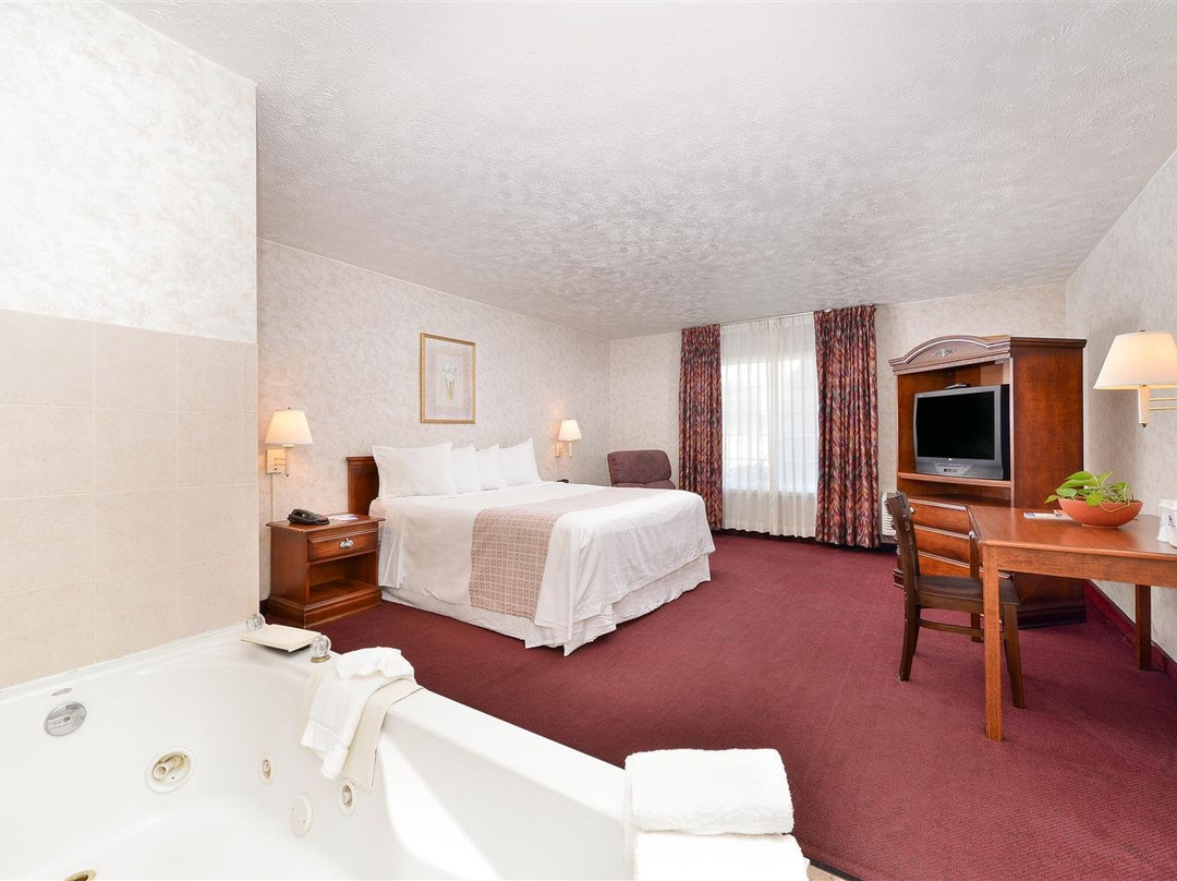 Americas Best Value Inn Austinburg主图