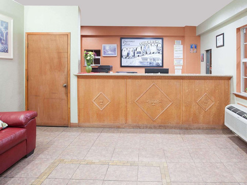 奇卡沙速8酒店主图