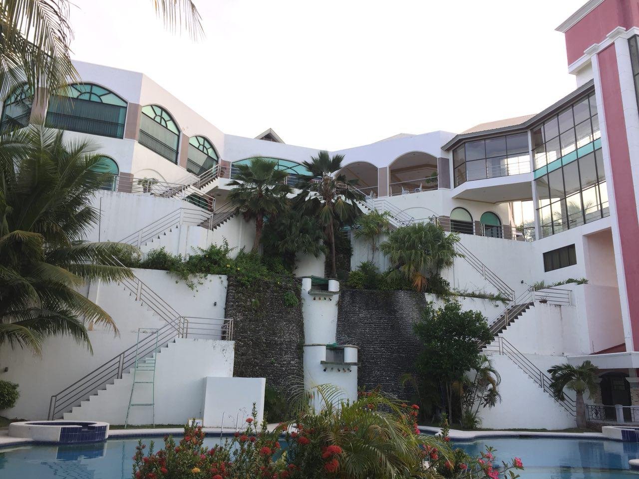 薄荷广场餐厅度假村-浴室