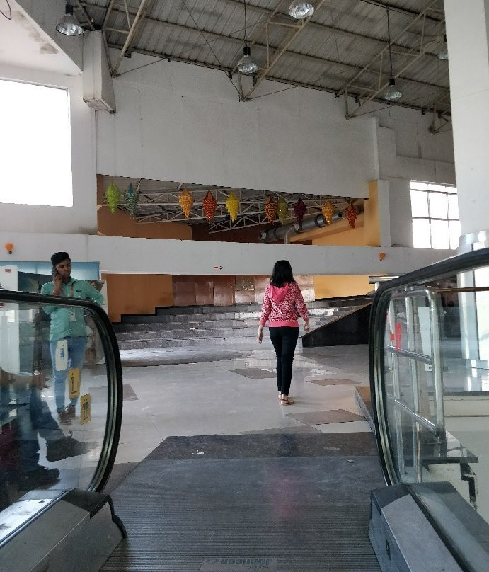 INOX-古尔冈必去景点