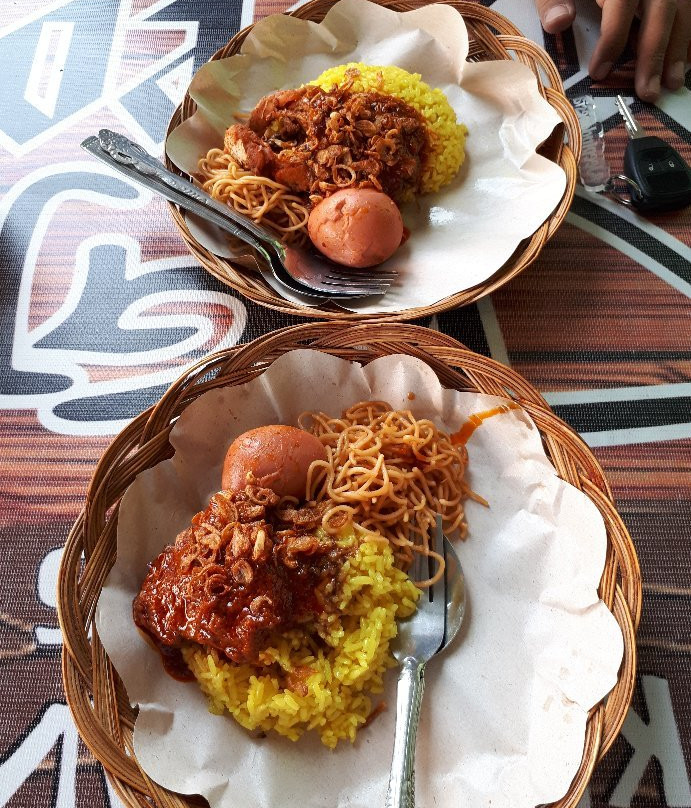 Nasi Kuning H Daud