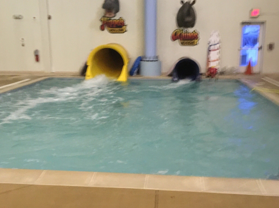 2024年2月Surfari Joe's Indoor Wilderness Water Park景点攻略Surfari Joe's