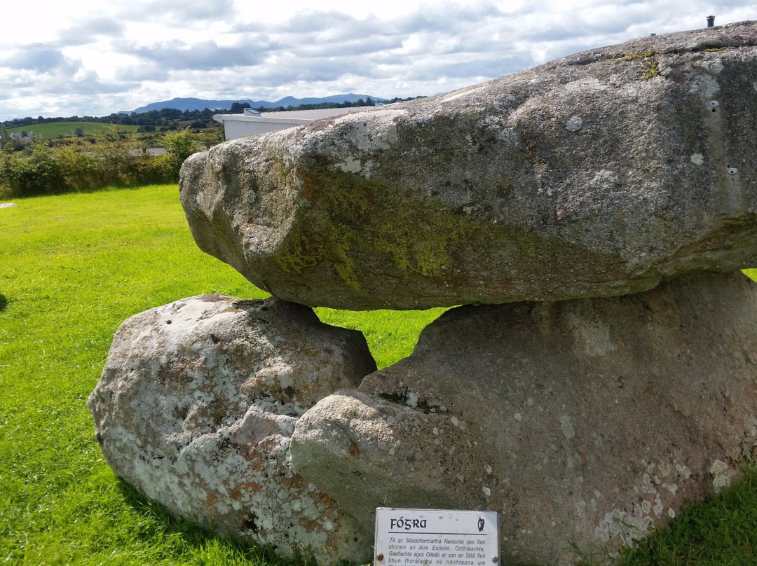 Ballina Dolmen-巴利纳必去景点