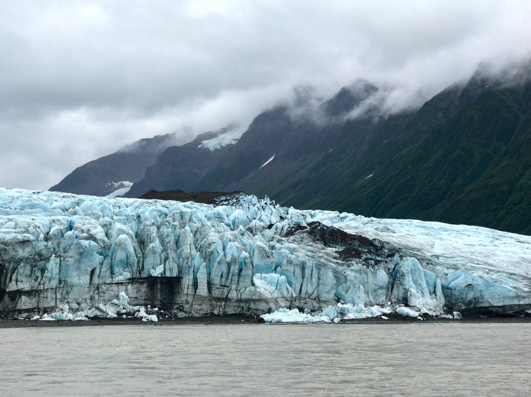 Child’s Glacier Tours by The Riverside Inn-Cordova必去景点