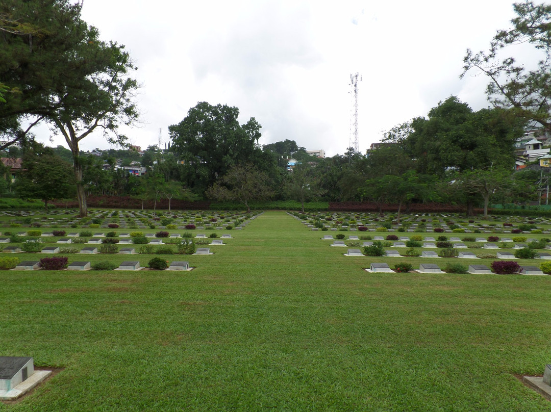 Commonwealth War Cemetery景点图片