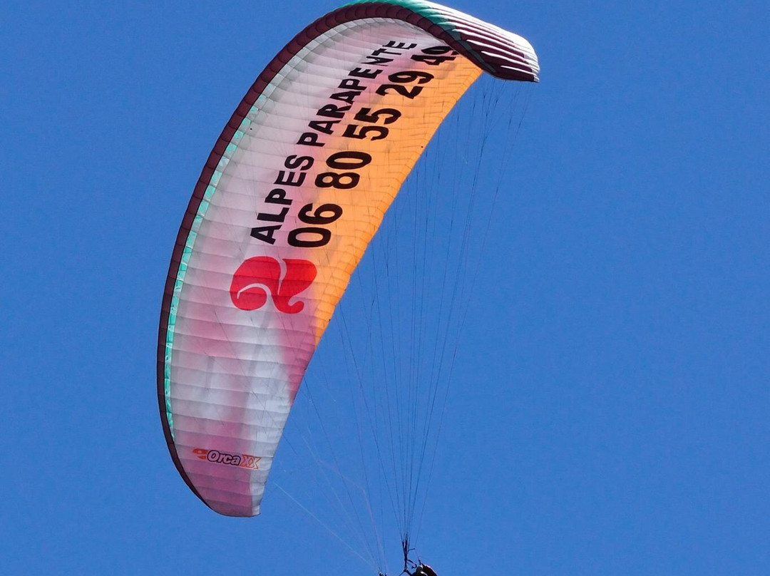 2 Alpes Parapente-莱德萨阿尔卑斯必去景点