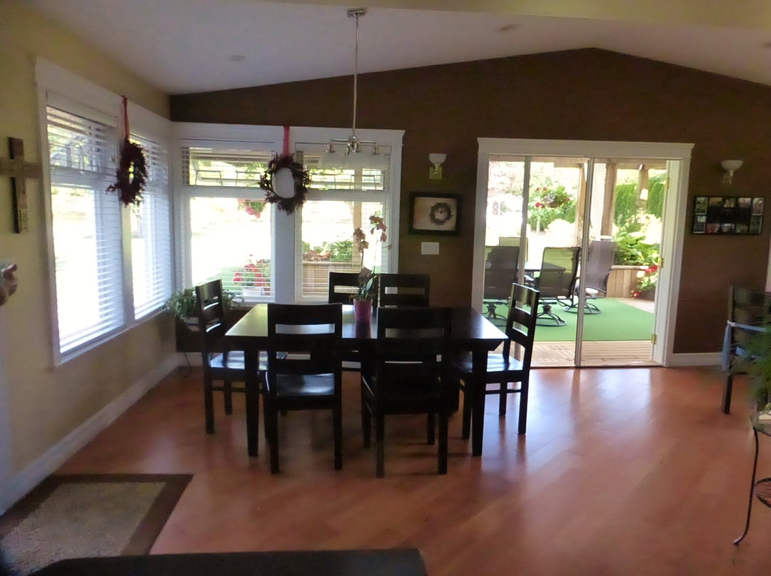 Mt. Bakerview Bed and Breakfast主图