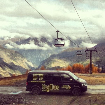 Cool Bus Airport Transfers-布尔格圣莫里斯必去景点