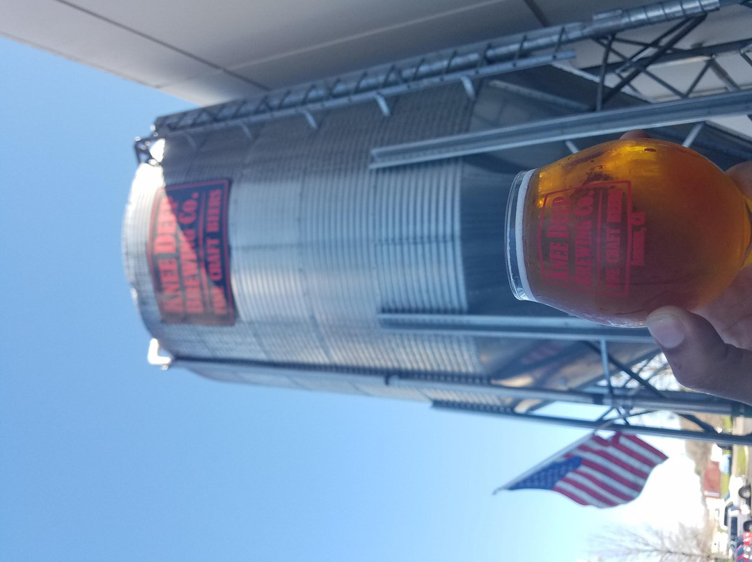 Knee Deep Brewing Co.景点图片