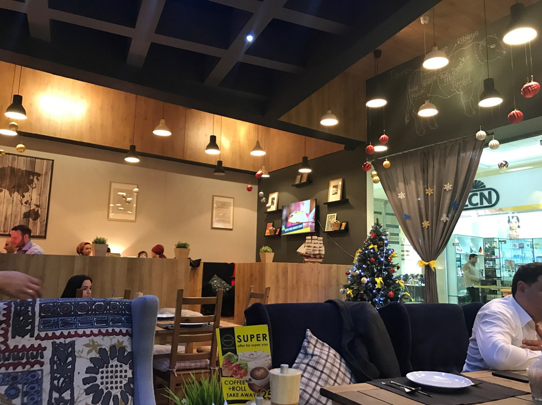 Bajgiran餐馆和美食-Melbourne Grill & Sandwich Cafe