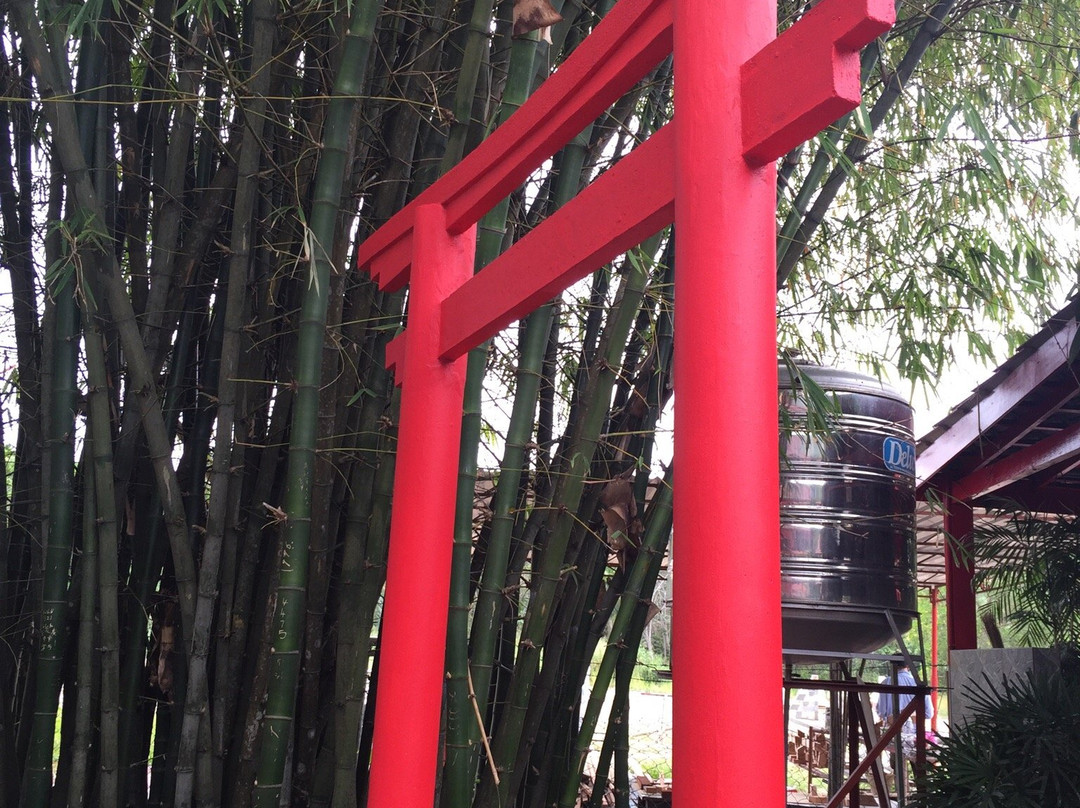 Tras Road Chinese Temple-Raub必去景点