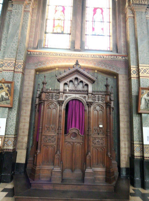 Saint Anthony's Church and Lourdes Cave景点图片