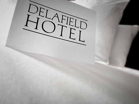 Eagle酒店住宿-The Delafield Hotel