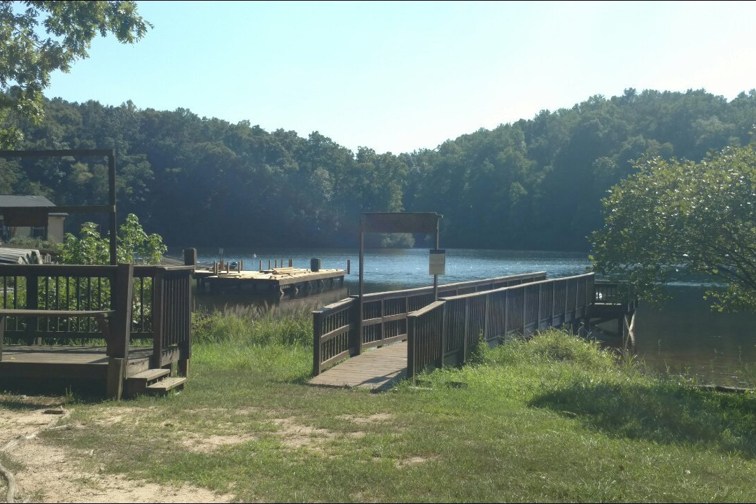 Motts Run Reservoir Recreation Area景点图片