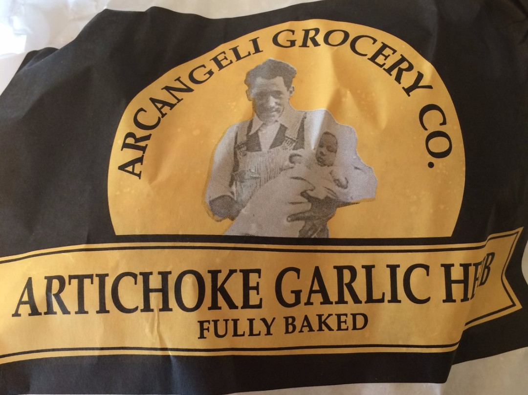 Arcangeli Grocery Company-佩斯卡德罗必去景点