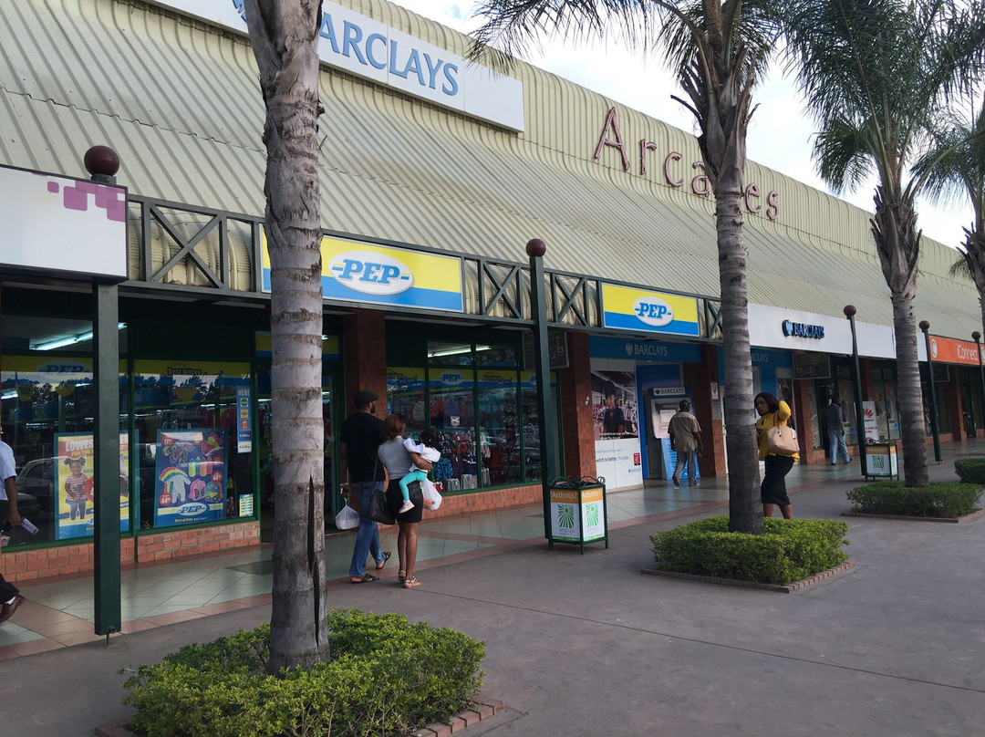 Arcades Shopping Mall景点图片