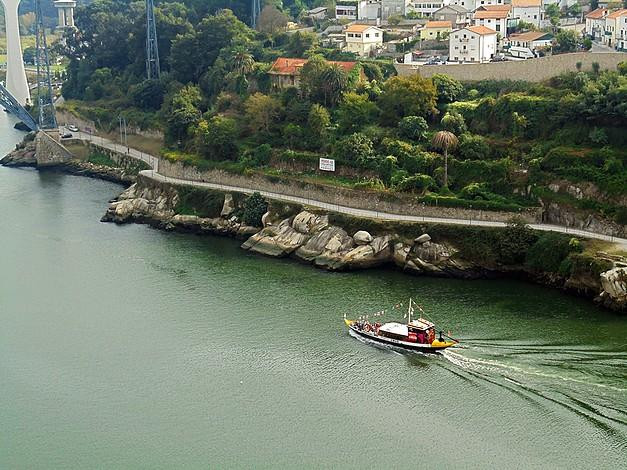 Oliveira do Douro旅游景点-Fontainhas Viewpoint
