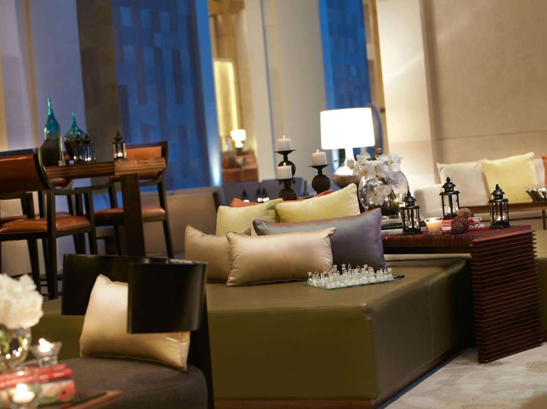 The Lounge (三亚万丽度假酒店)