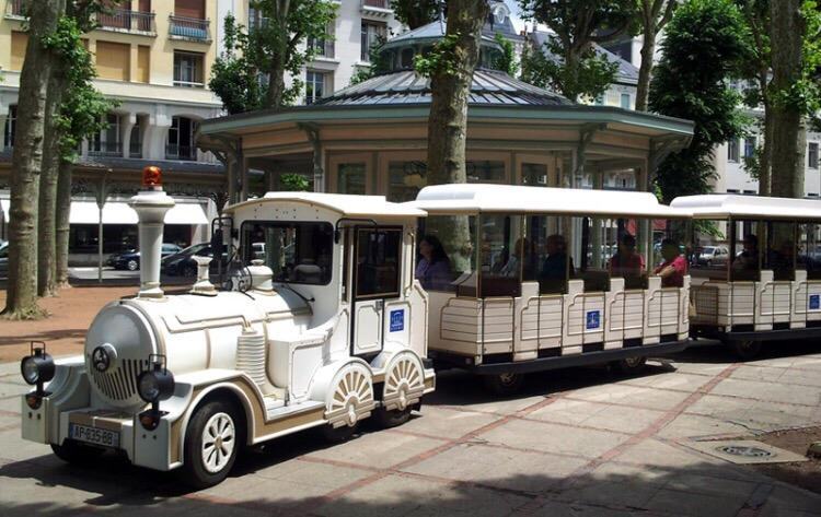 Petit Train Touristique Vichy景点图片