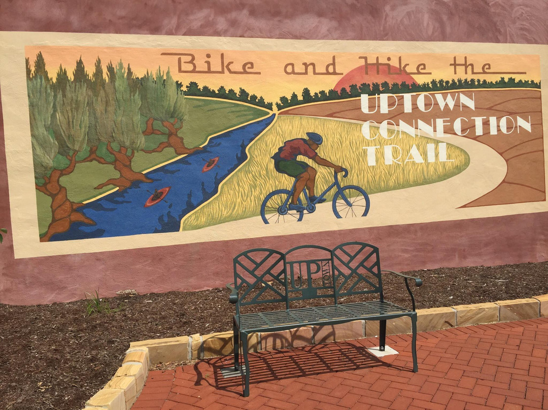 Dick & Willie Passage Rail Trail景点图片