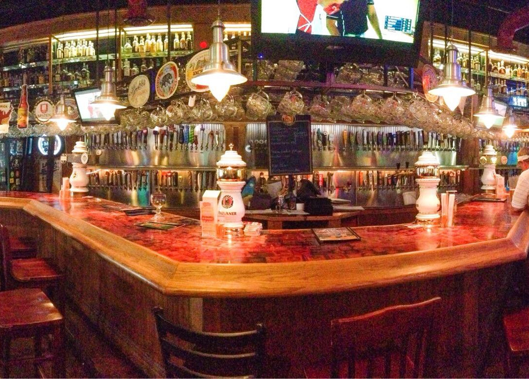 Summits Wayside Tavern