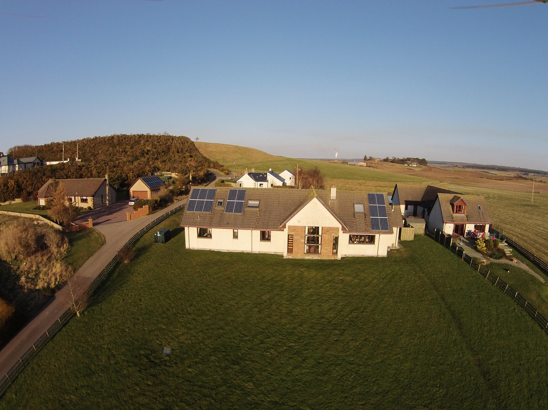 Allanfearn酒店住宿-Ceol Na Mara Bed and Breakfast