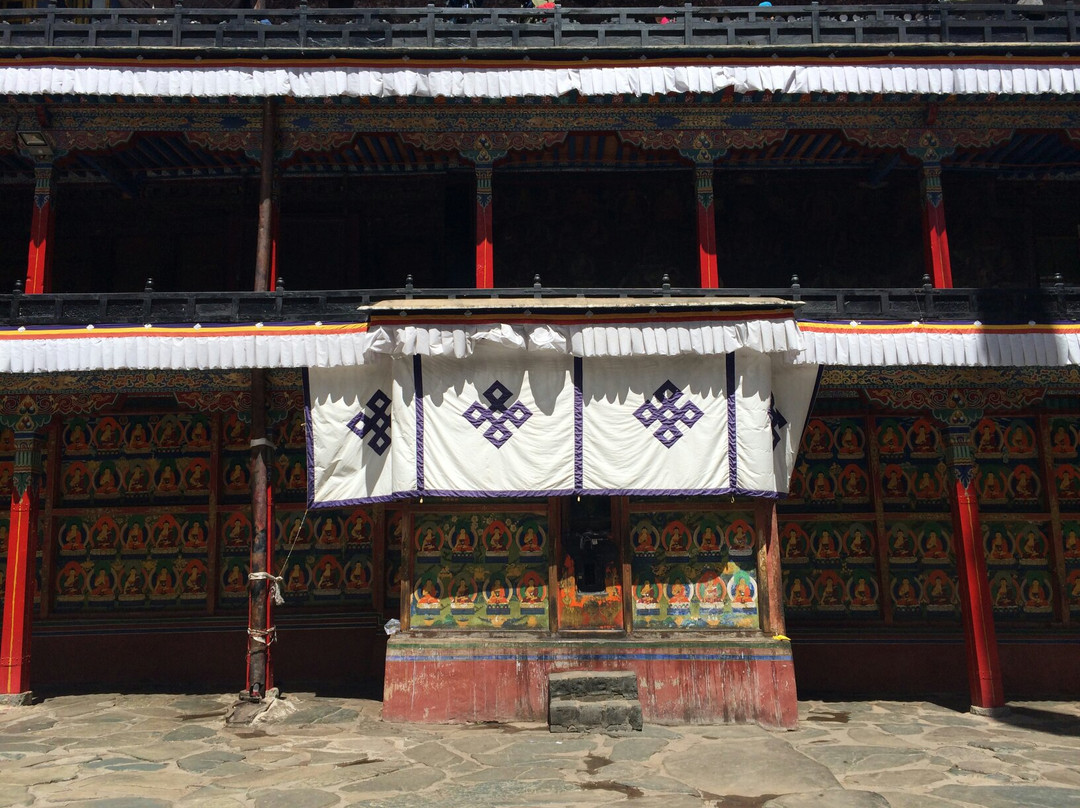 桑顶寺-浪卡子县必去景点