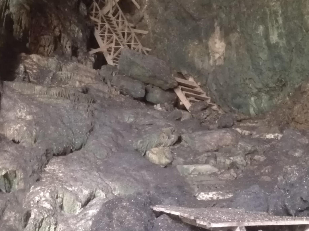 Lod Cave景点图片