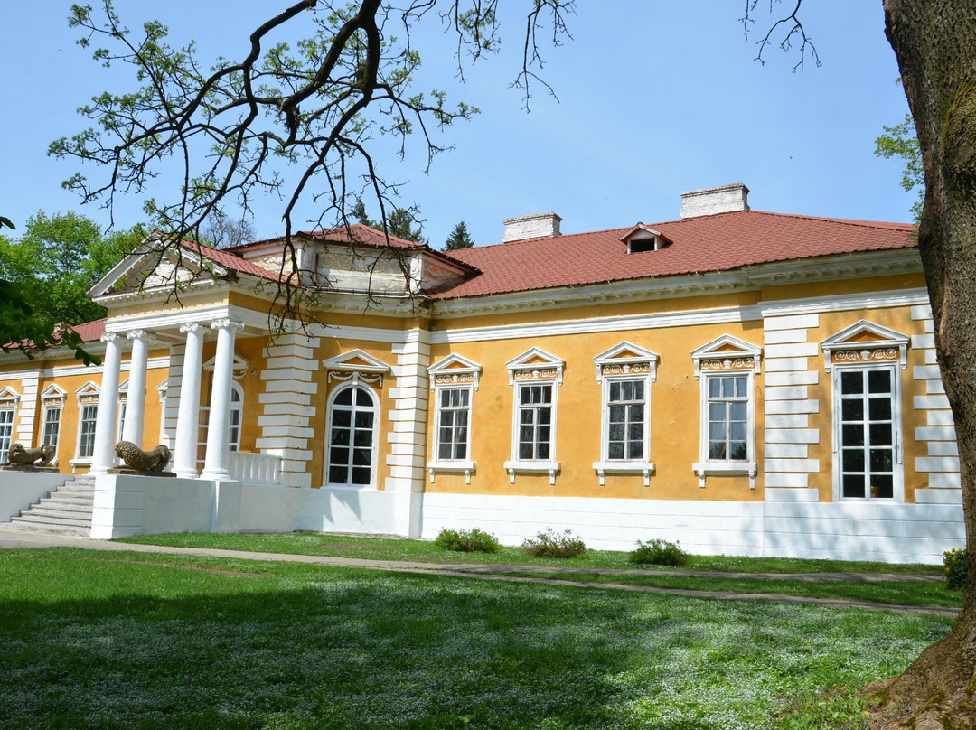 Starokostyantyniv旅游景点-State Historical-Cultural Park Samchiki