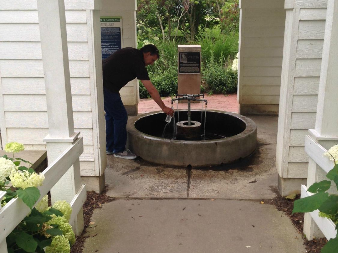 Flowing Well Park-卡梅尔必去景点