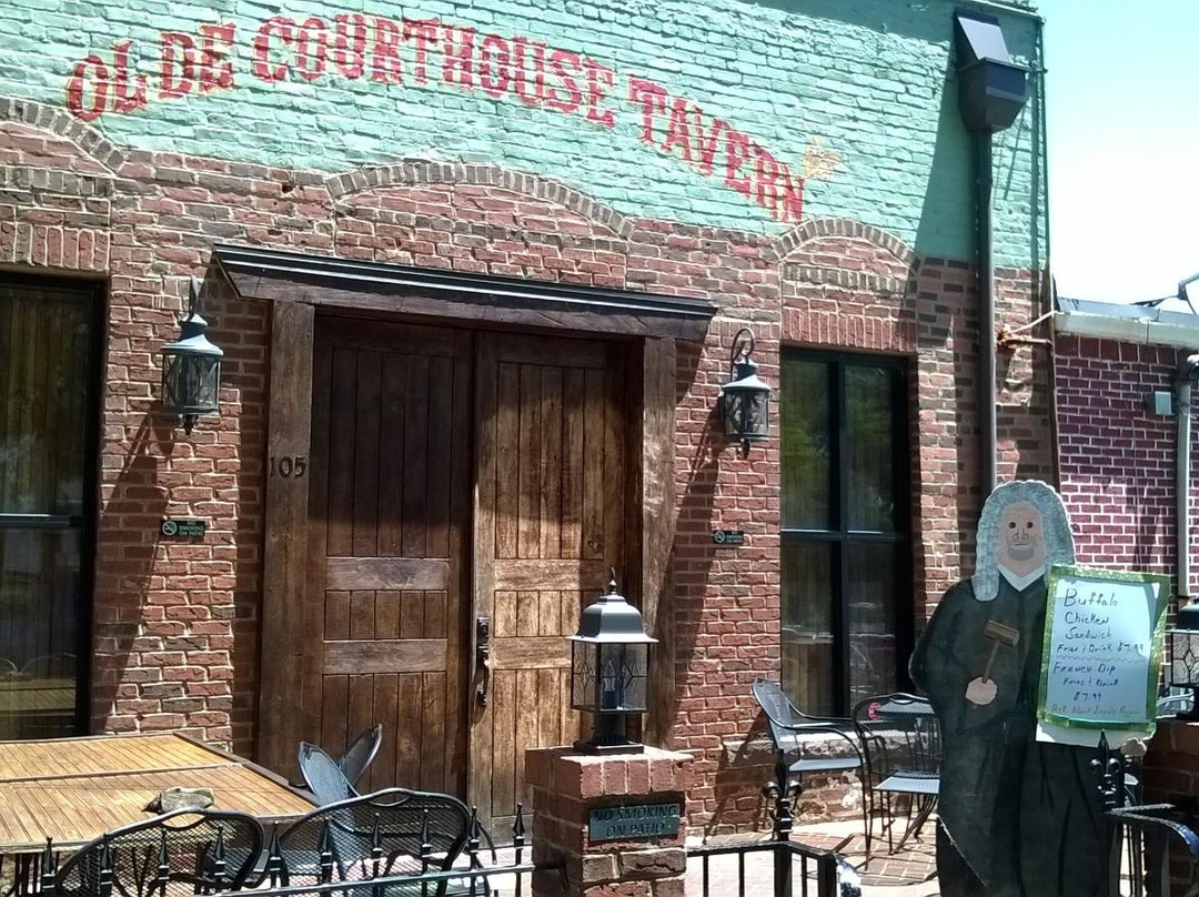 Fayetteville餐馆和美食-Olde Courthouse Tavern