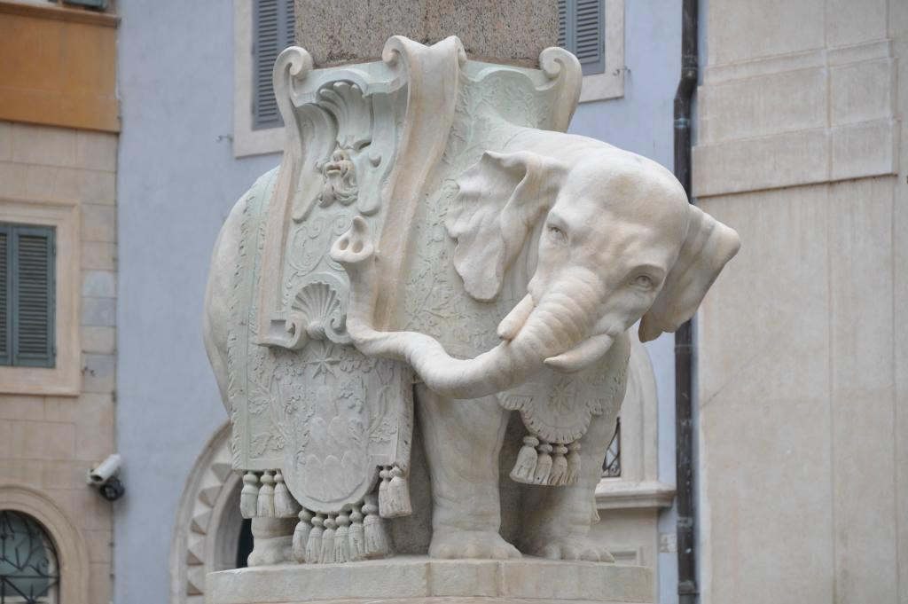 Elephant and Minerva Obelisk-罗马必去景点