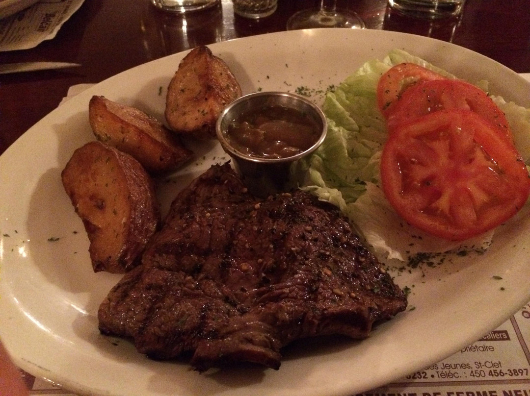 Les Coteaux餐馆和美食-Restaurant St-Clet