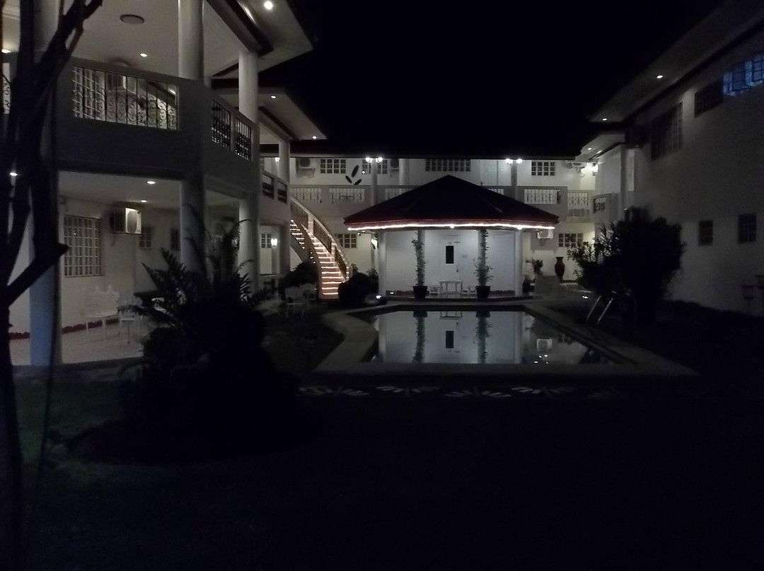 Cheradel Suites主图