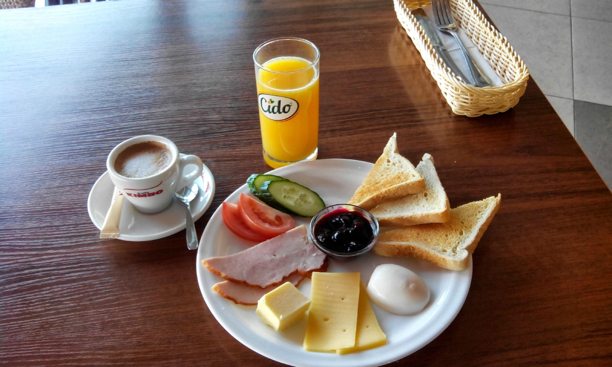 Hotel Sermutas-餐饮