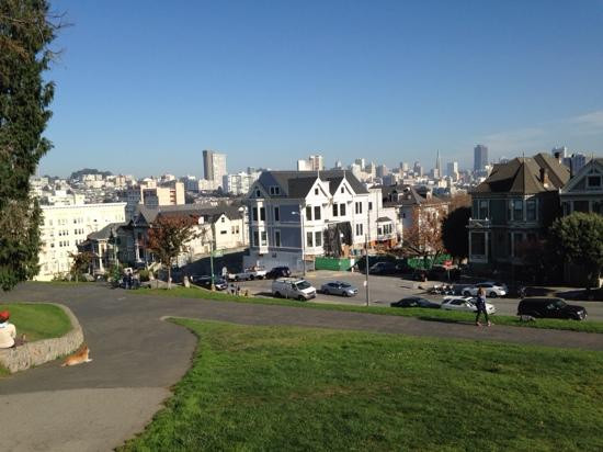 阿拉莫广场-旧金山必去景点