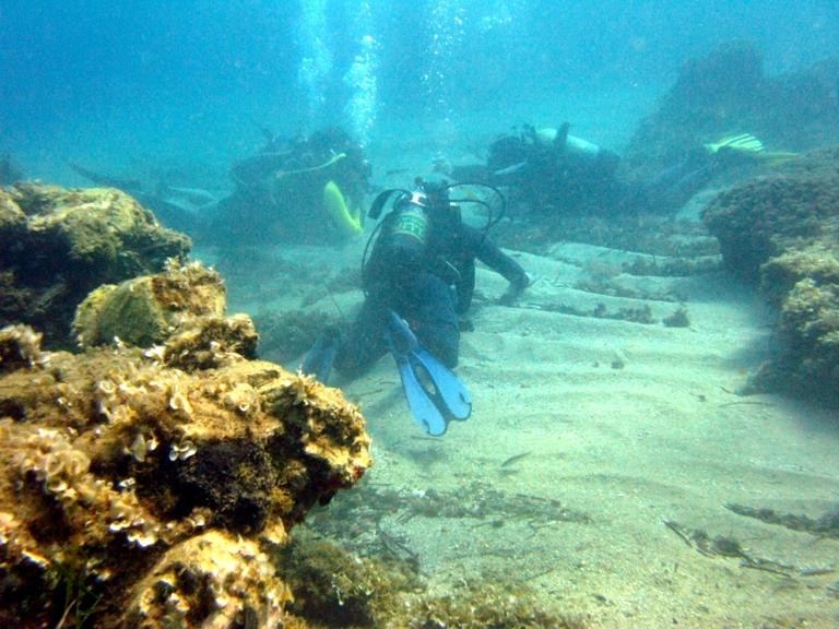Active Blue Diving Center景点图片