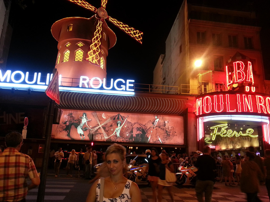 红磨坊-巴黎必去景点