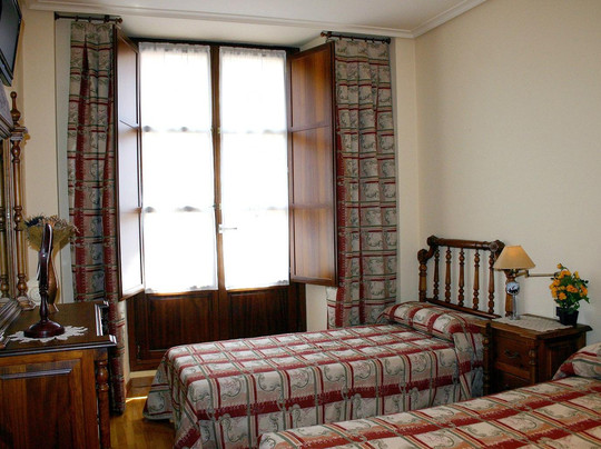 Pension Logrono主图