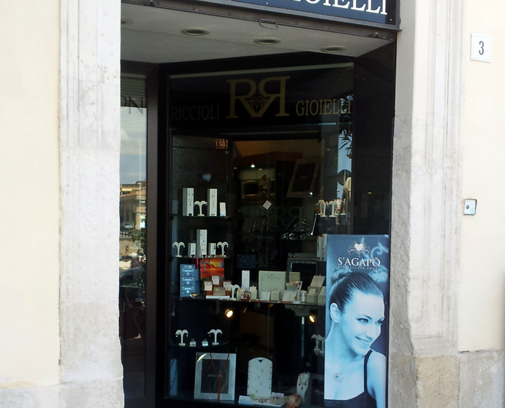 Riccioli Gioielli-锡拉库扎必去景点