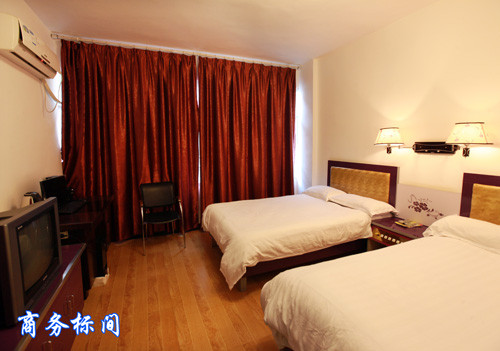 黄果树迎宾大酒店主图