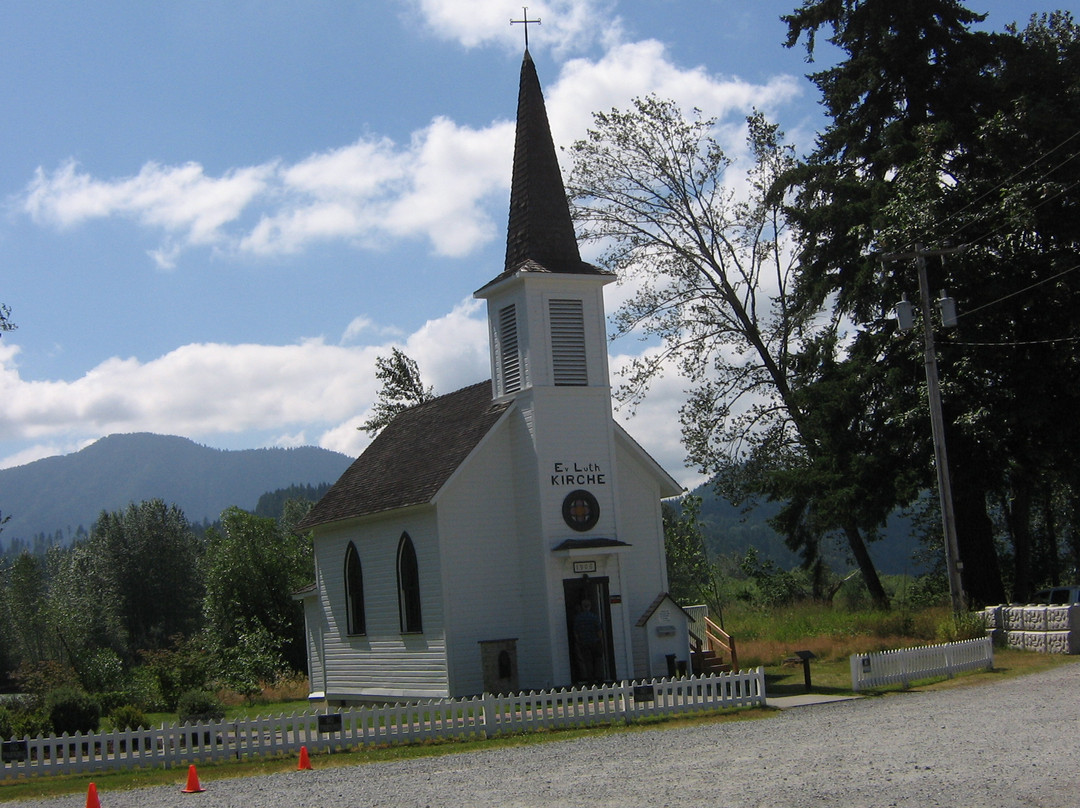 Little White Church (Evangelische Lutherische Kirche)景点图片